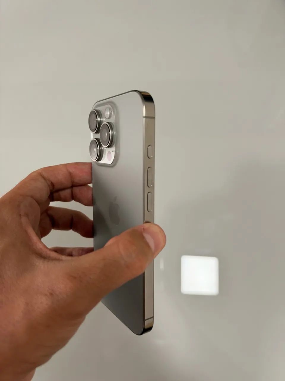 iPhone 16 pro 128 GB - Foto 2