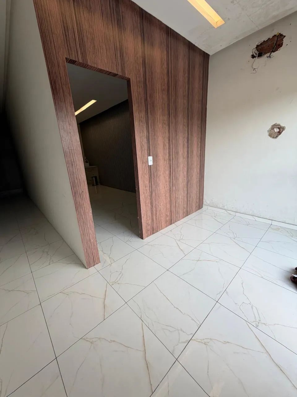 Ponto comercial no centro ótimo para loja ou escritório / próximo à praça de convivência  - Foto 2