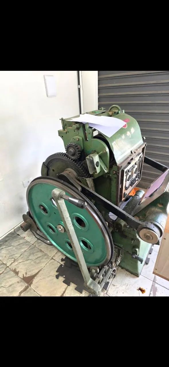 Maquina corte e vinco catu 