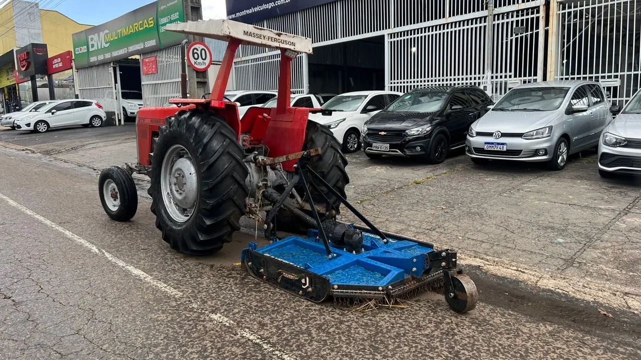 Trator MF275 com Roçadeira  - Foto 5