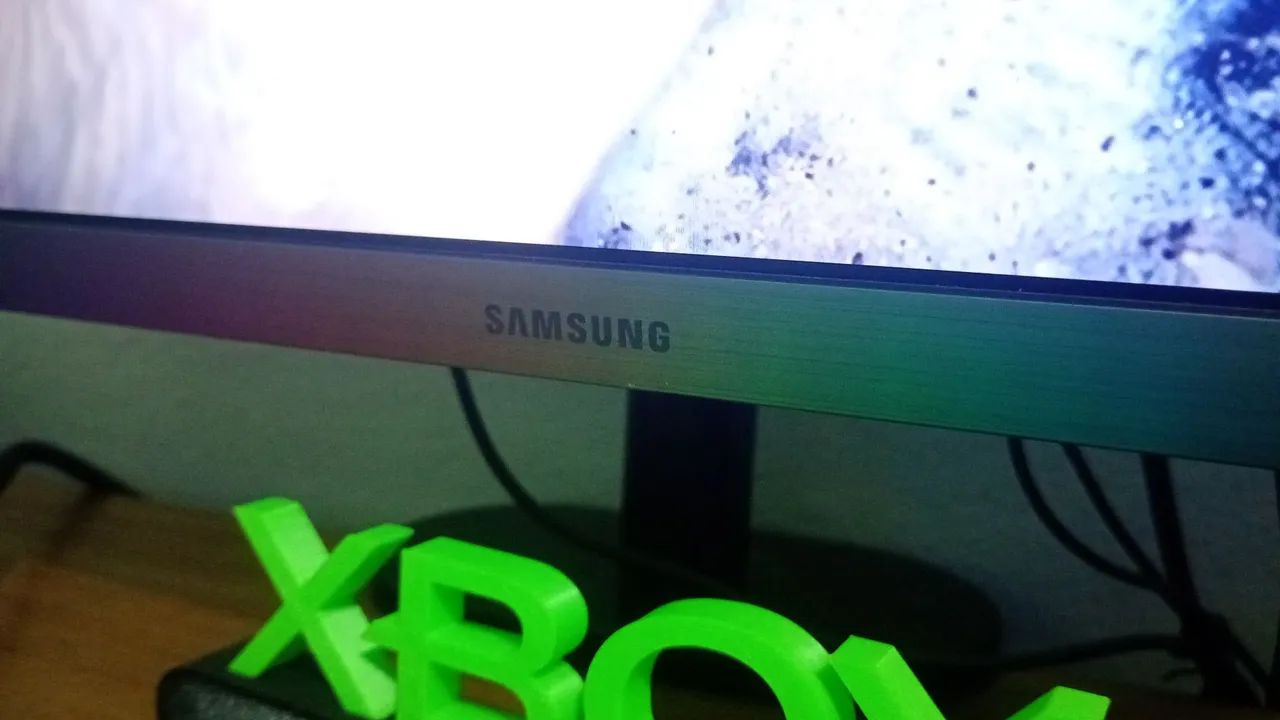 Monitor Samsung 27" 4K - Foto 3