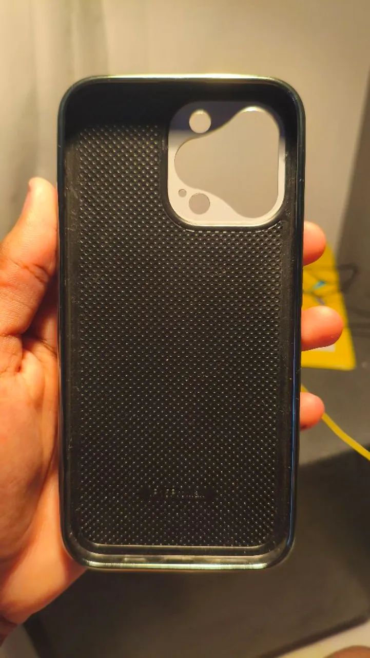 CAPA DE IPHONE 15 PRO MAX - Foto 2