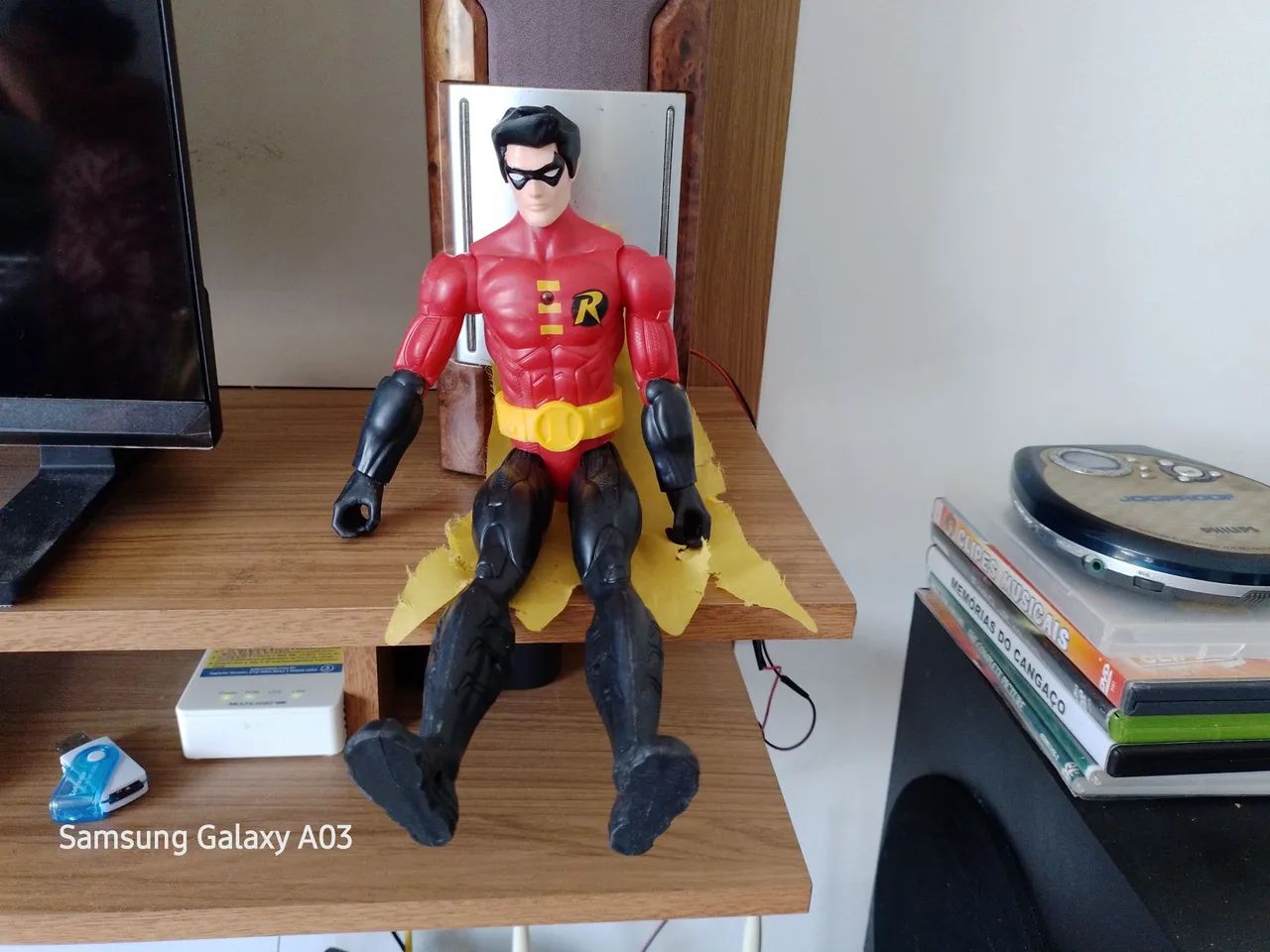 Boneco Robin  - Foto 5