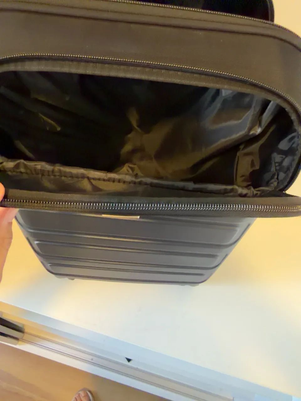 Mala de Bordo GShield Armor com Porta-Notebook - Foto 4