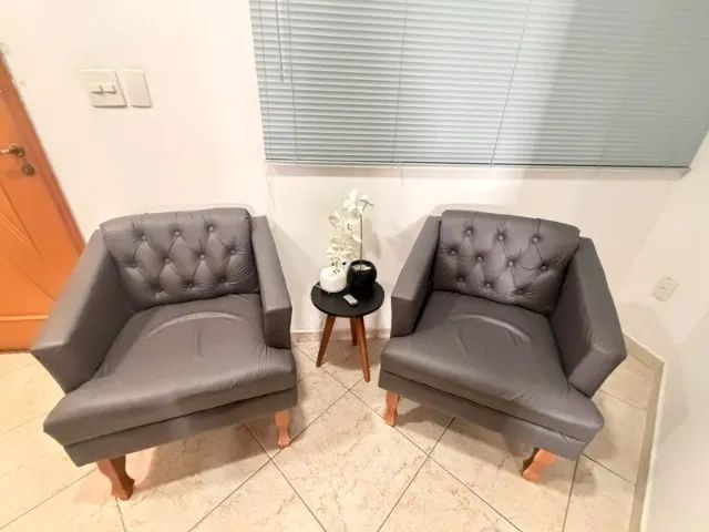 02 LINDAS POLTRONAS SEMI NOVAS  APENAS R$499 - Foto 2