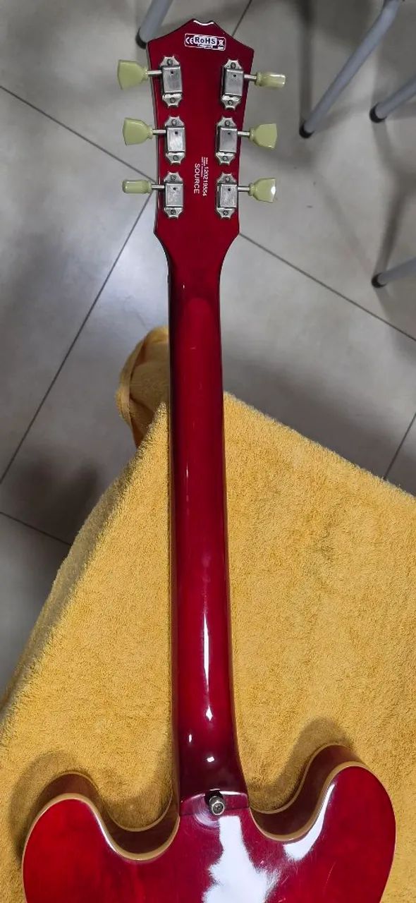 Guitarra Cort Source Cherry Red - Foto 4