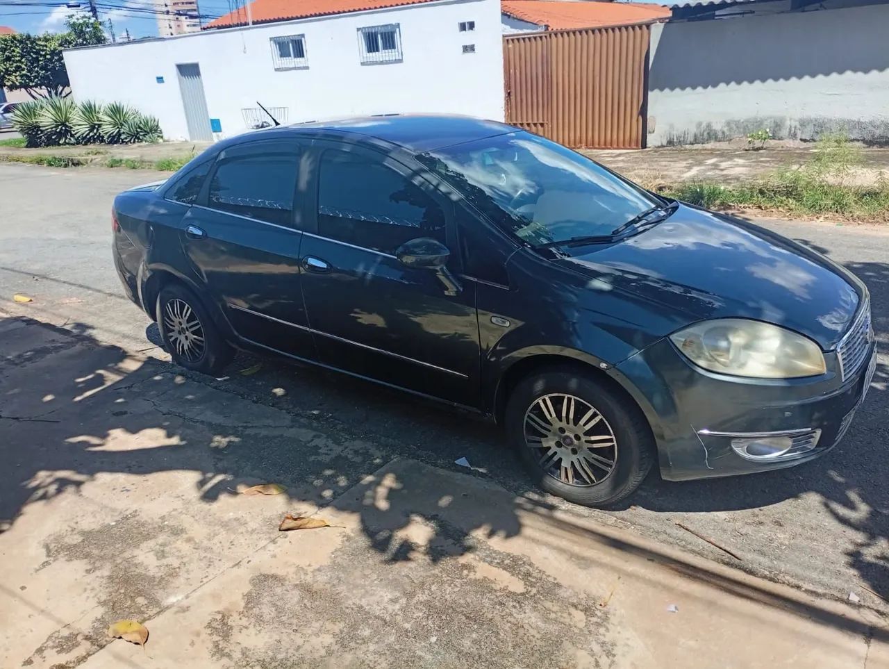 Fiat Linea LINEA ESSENCE 1.8 Flex 16V 4p 2012