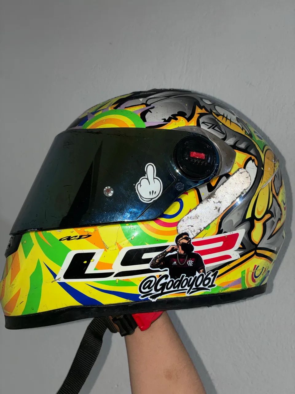 Capacete LS2 tamanho 58 com duas viseiras - Foto 3