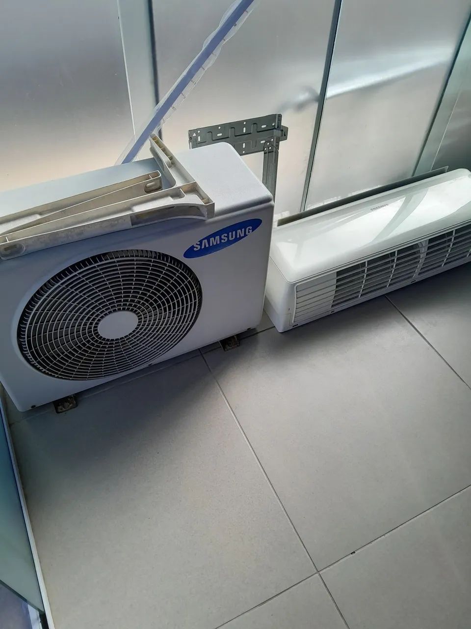 VENDO AR CONDICIONADO