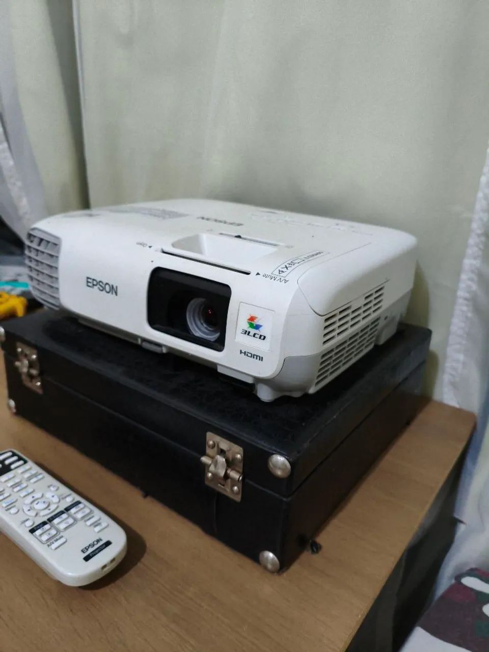 Projetor profissional Epson  - Foto 2