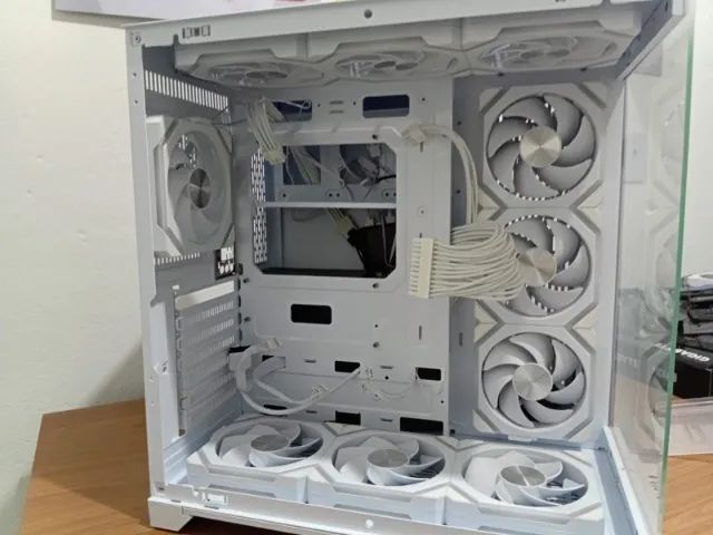 gabinete rise mode 10 fan 6 são reversa - Foto 3
