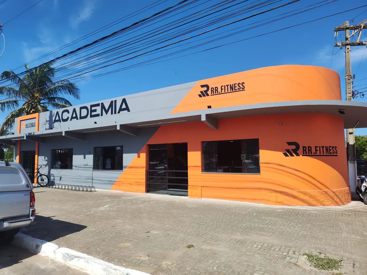 Ponto Comercial + casa + Terreno em Grussaí