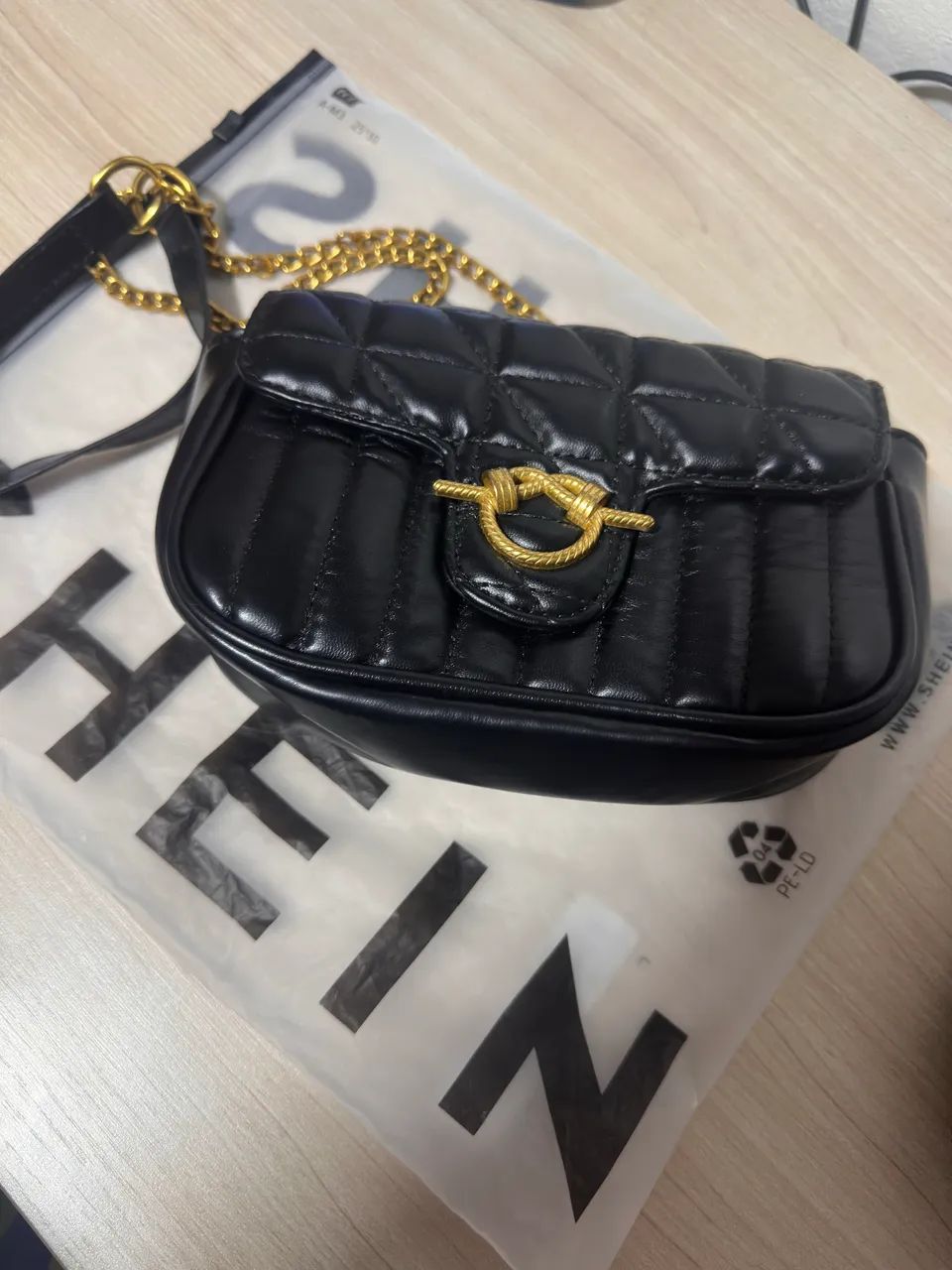 Bolsa preta shein