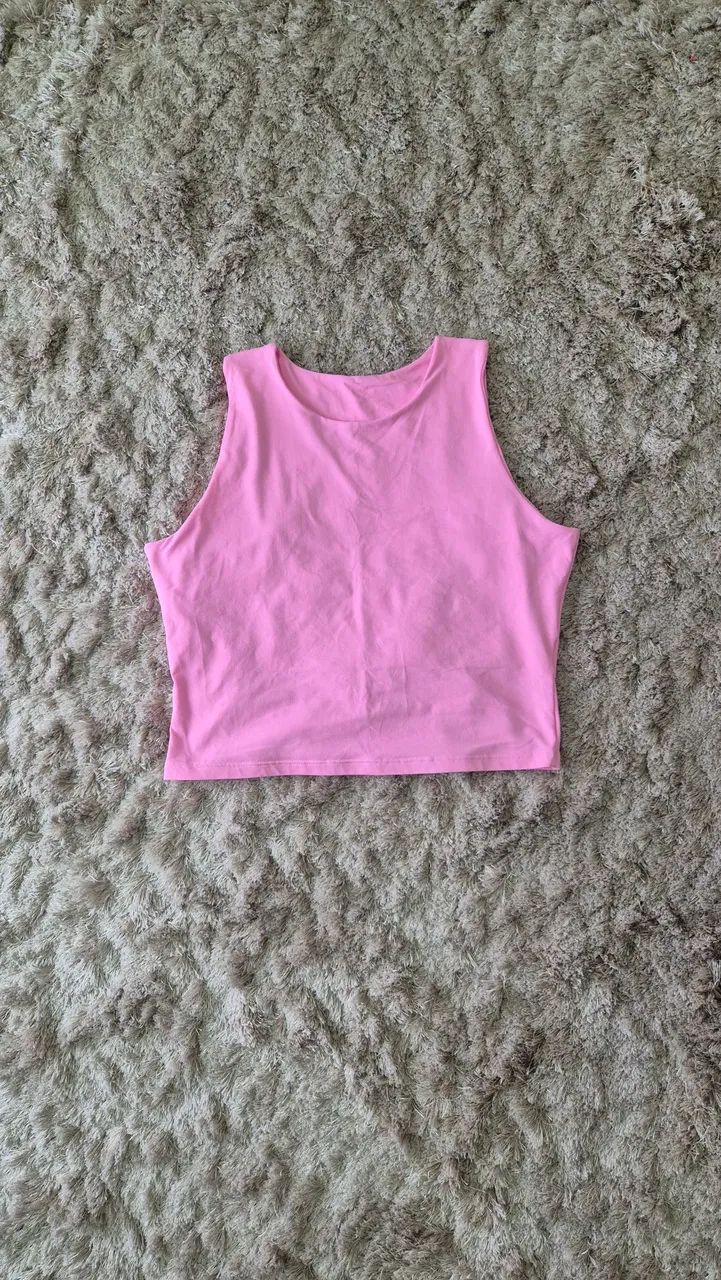 Blusinha cropped tam. M