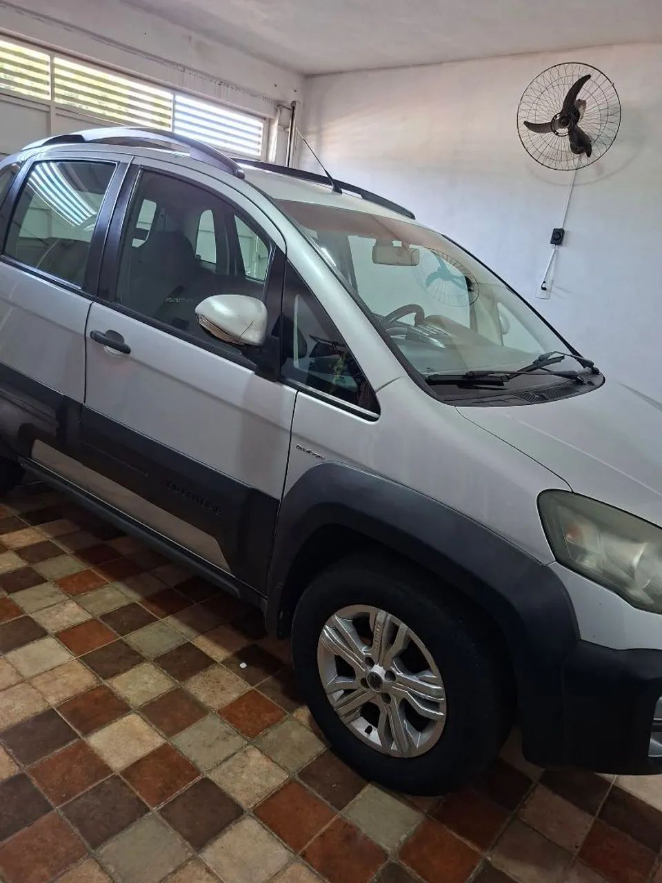 Fiat Idea ADV./ ADV.LOCK.DUALOGIC 1.8 FLEX 5P 2012