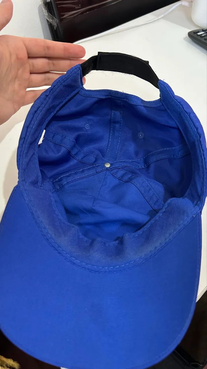 Boné Calvin Klein Swimwear Azul Bic ? Estilo e Praticidade! - Foto 2
