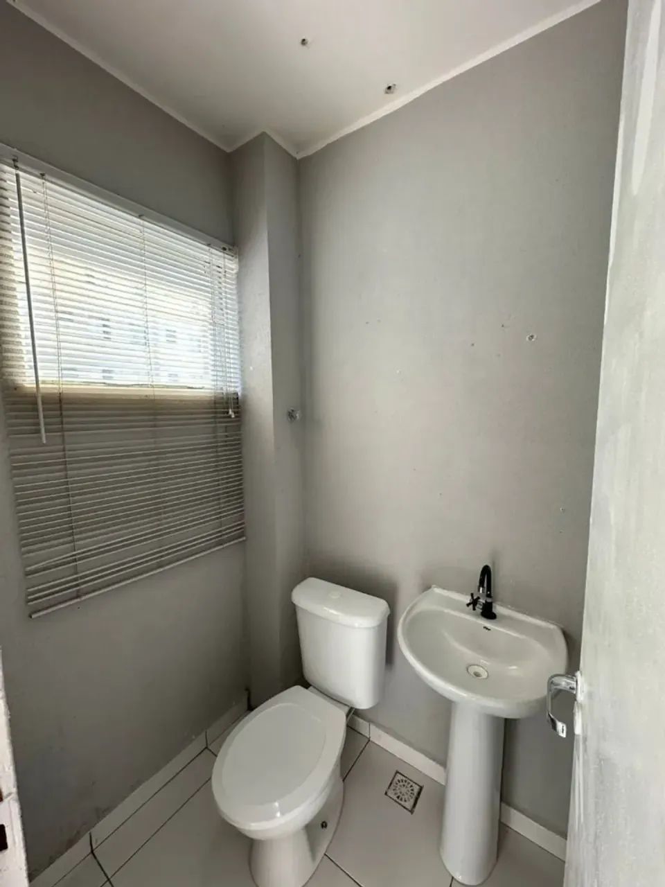 Escritório para aluguel e venda possui 34 metros quadrados com 1 quarto - Foto 5