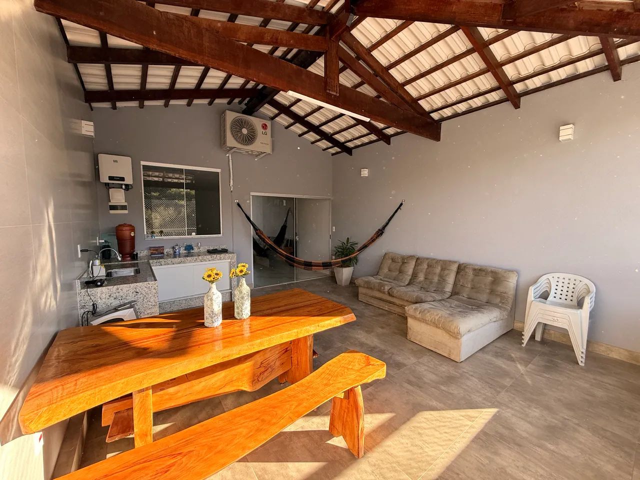Casa Duplex, alto padrão. 
