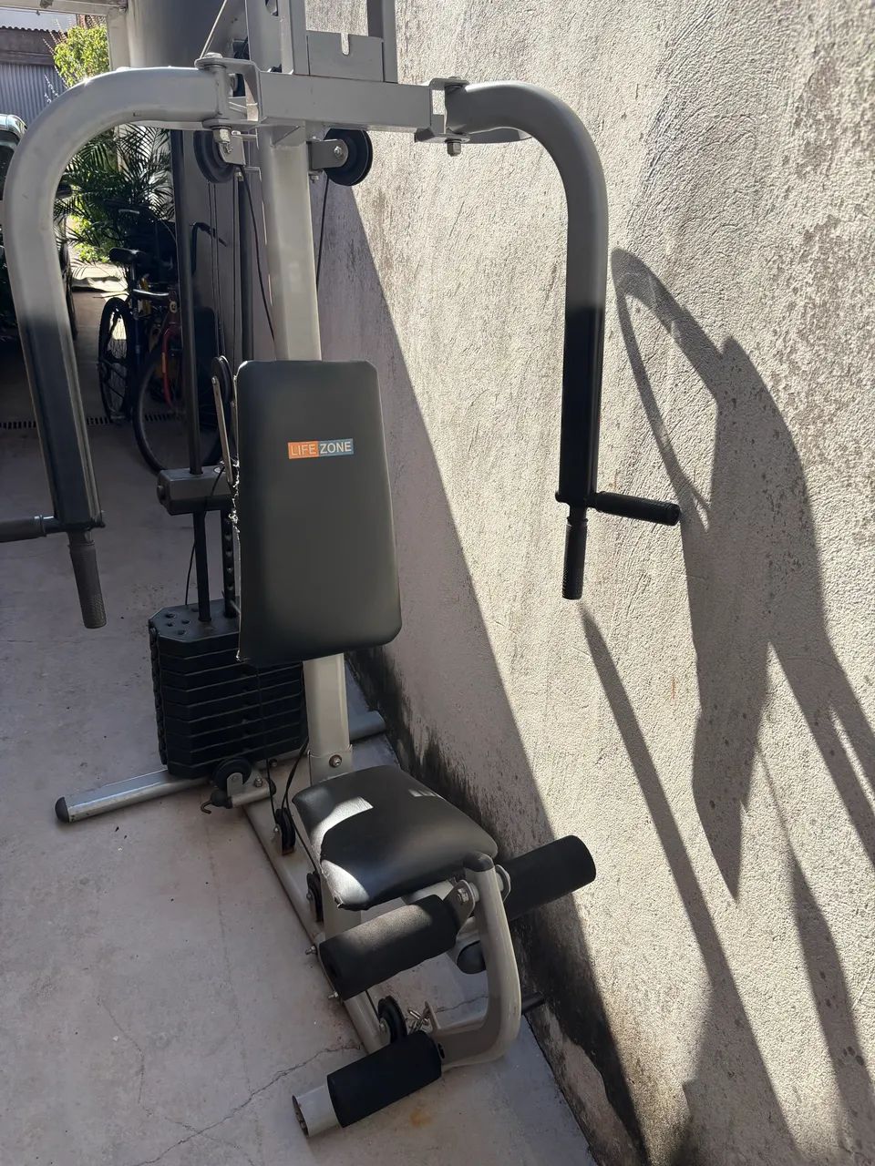 Estação para treino e supino 