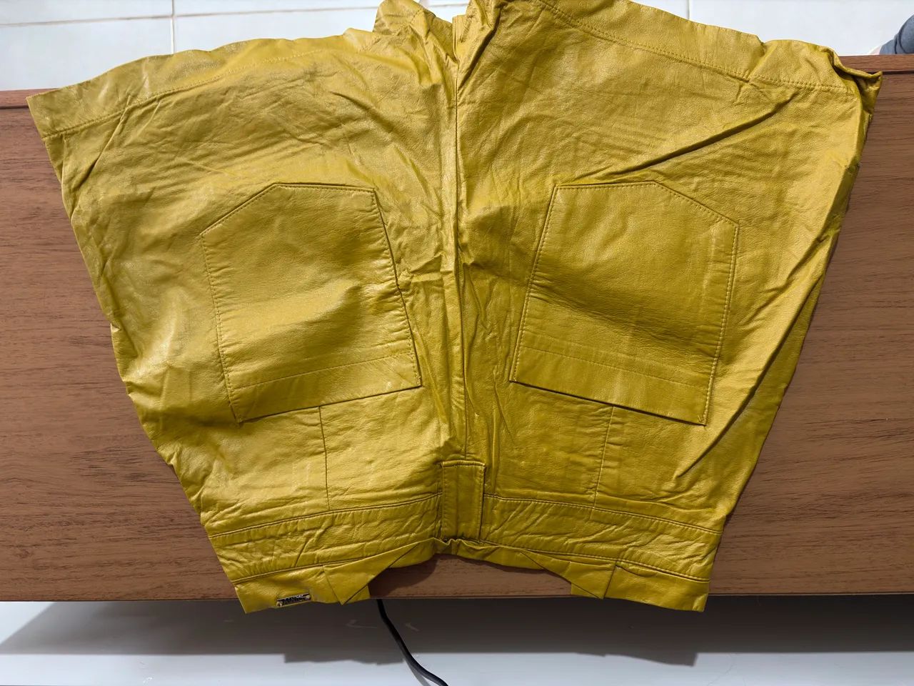 Short de napa mostarda  - Foto 3