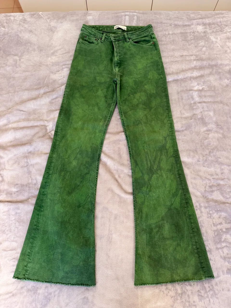 Calça jeans verde Zara