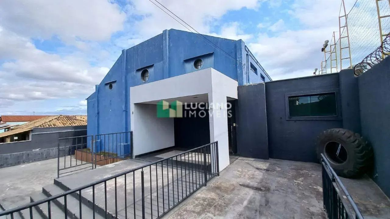 Excepcional Galpão de 1035m² de área coberta no Bairro Santa Mônica - Foto 2