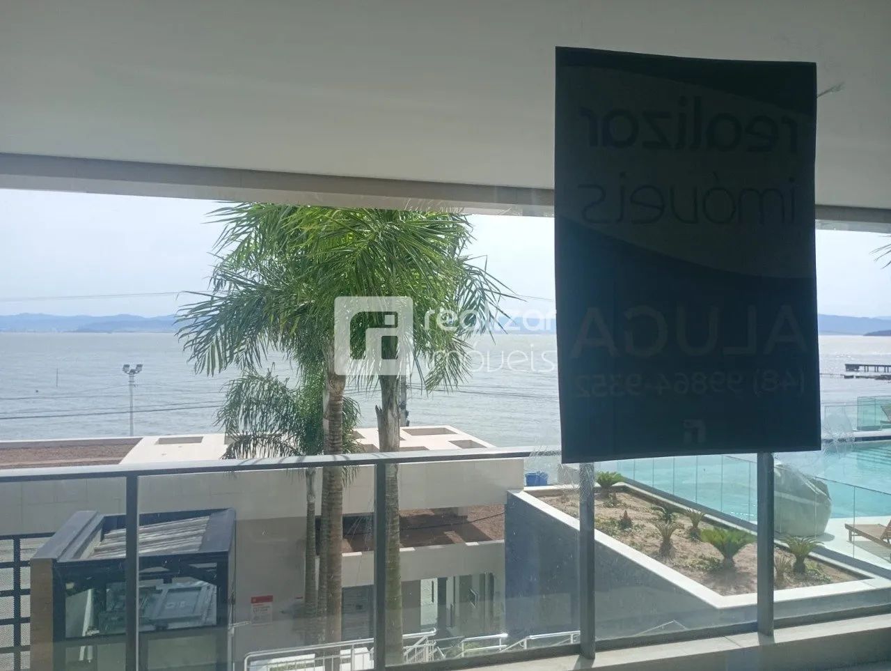 Apartamento 3 dormitórios bairro Cacupé em Florianópolis - Foto 2