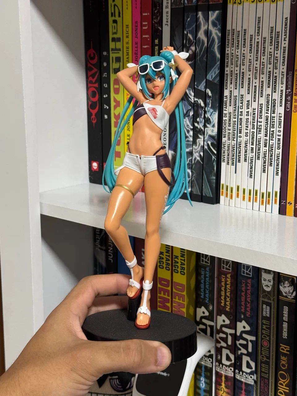 Hatsune miku action