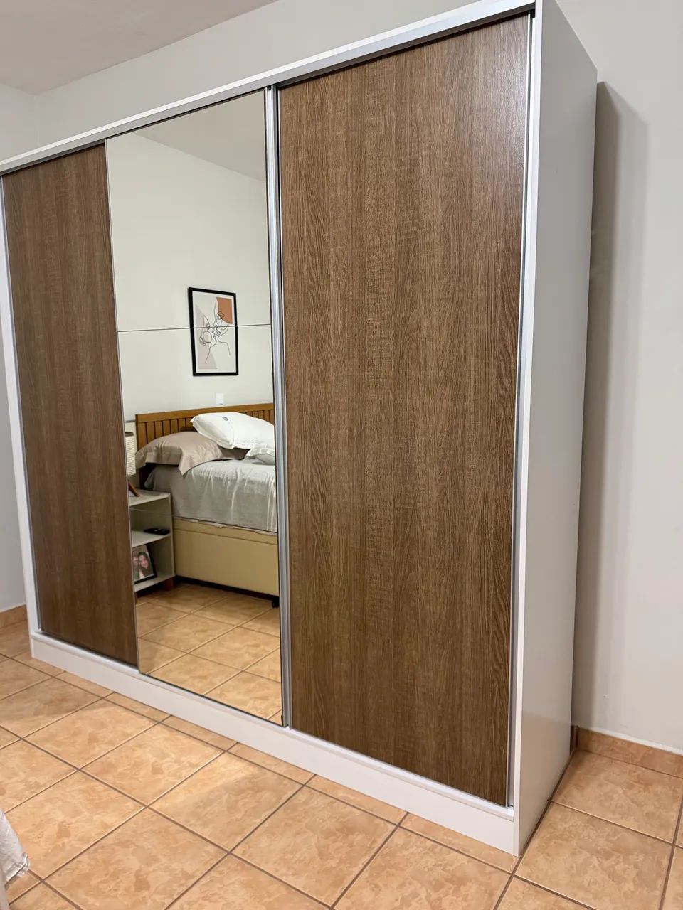Guarda roupa 3 portas 