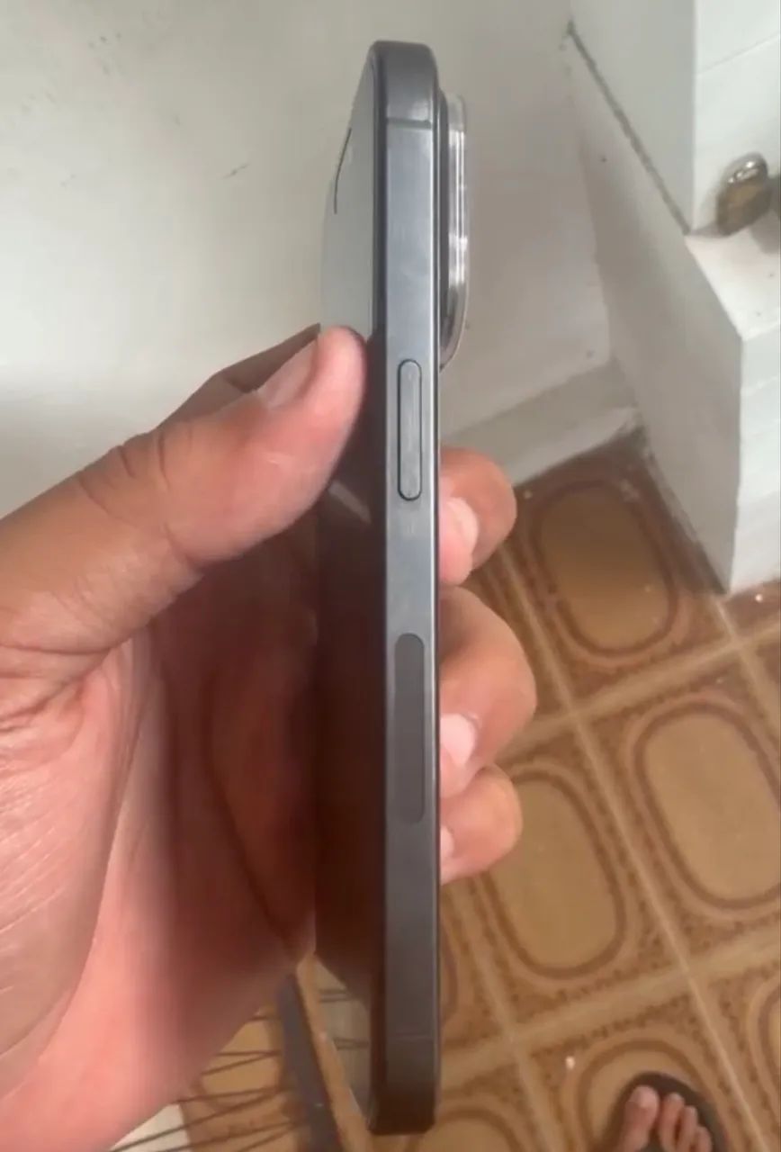 iPhone 15 Pro 512gb - Foto 2