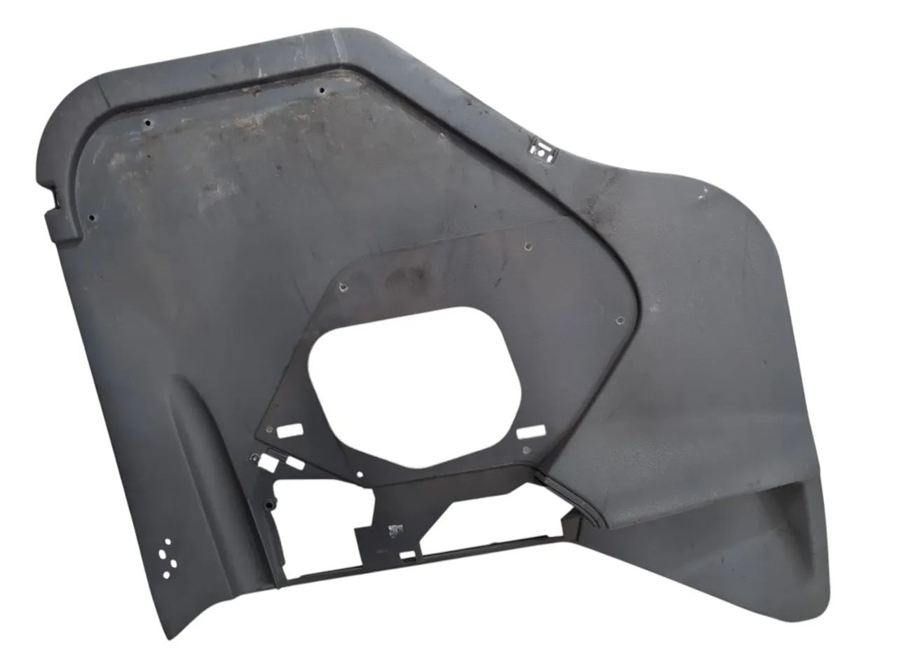 Acabamento forro porta esquerda Volvo VM 330 2021 2022  - Foto 5