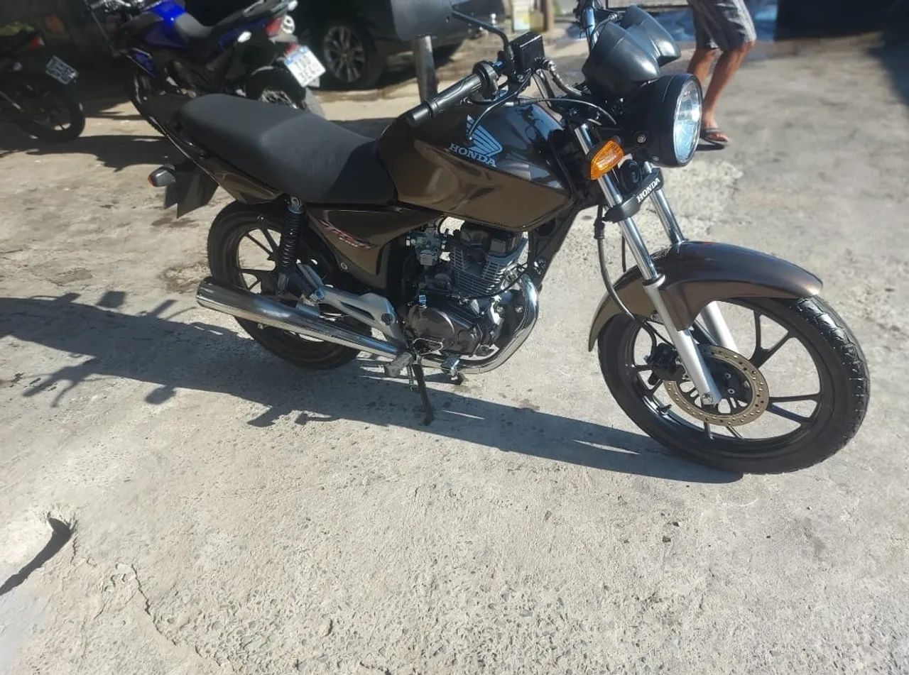 Titan 150 esd cinza rust  toda Restaurada  - Foto 3