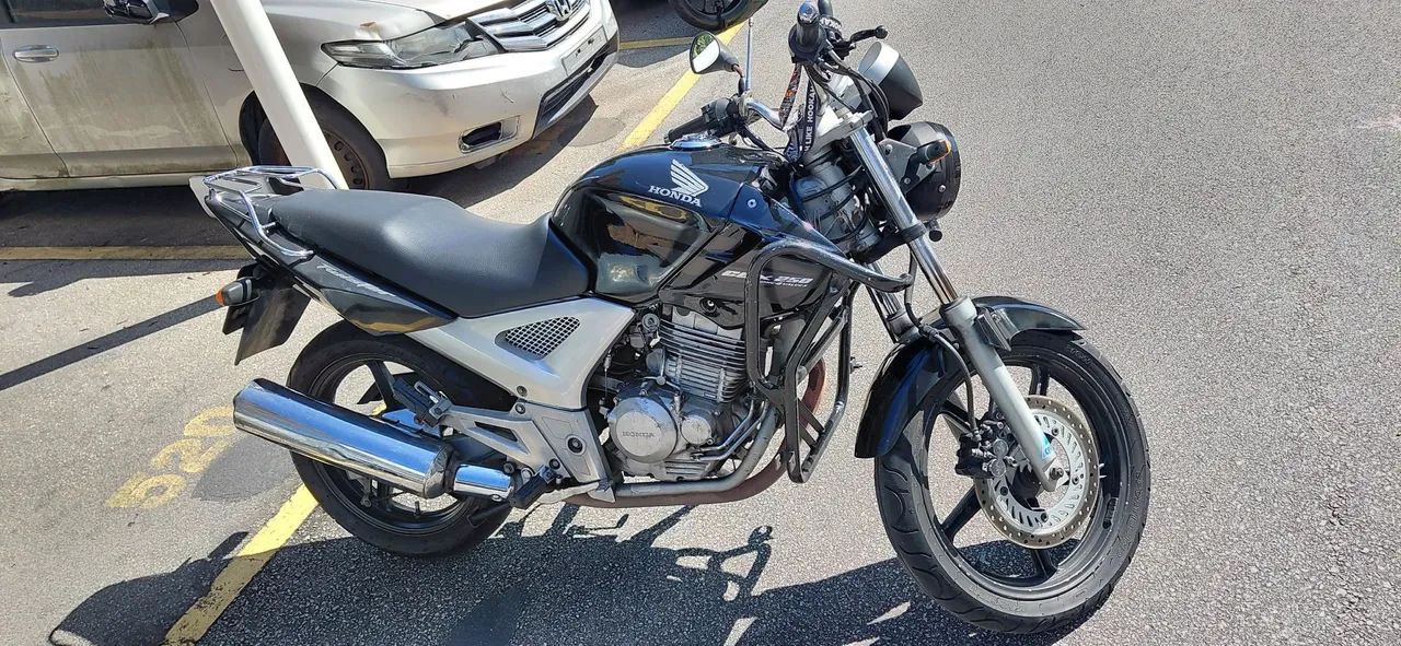 CBX TWISTER 250 - Foto 2