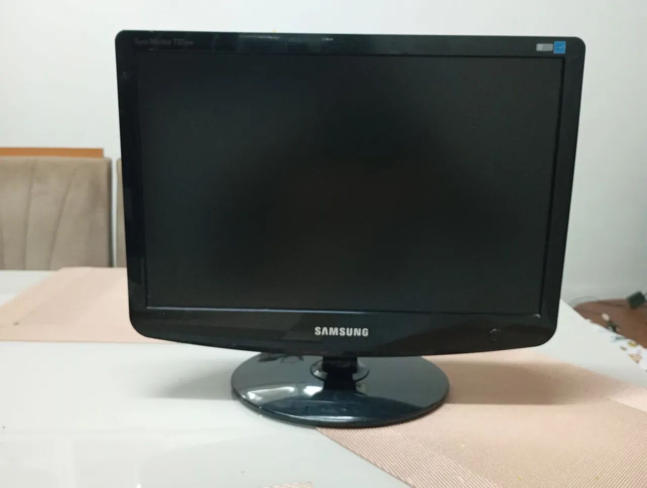 Monitor Samsung 17" Modelo 732NW