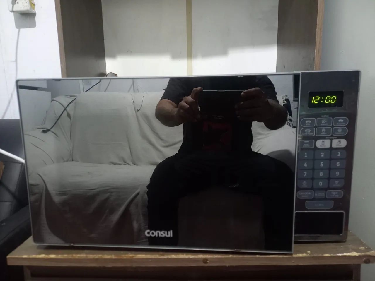 Micro-ondas Cônsul Espelhado e Grill