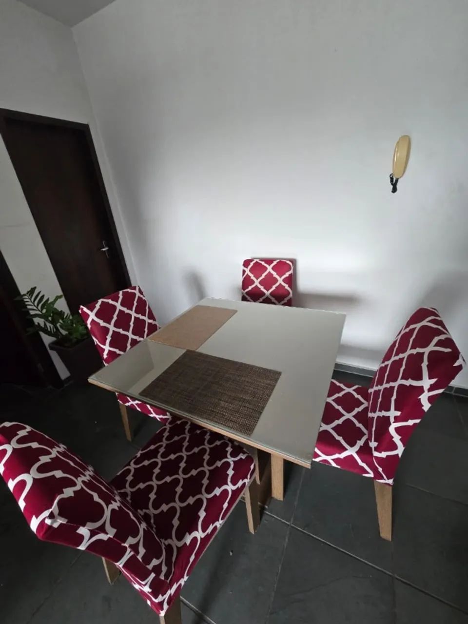VENDO JOGO DE MESA DE JANTAR E MAIS OUTROS ITENS - Foto 3