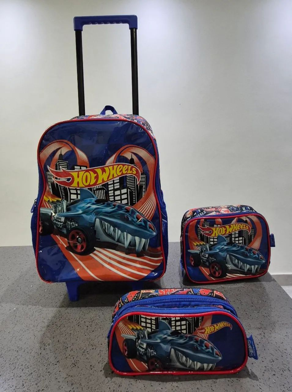 Kit mochila + lancheira e estojo