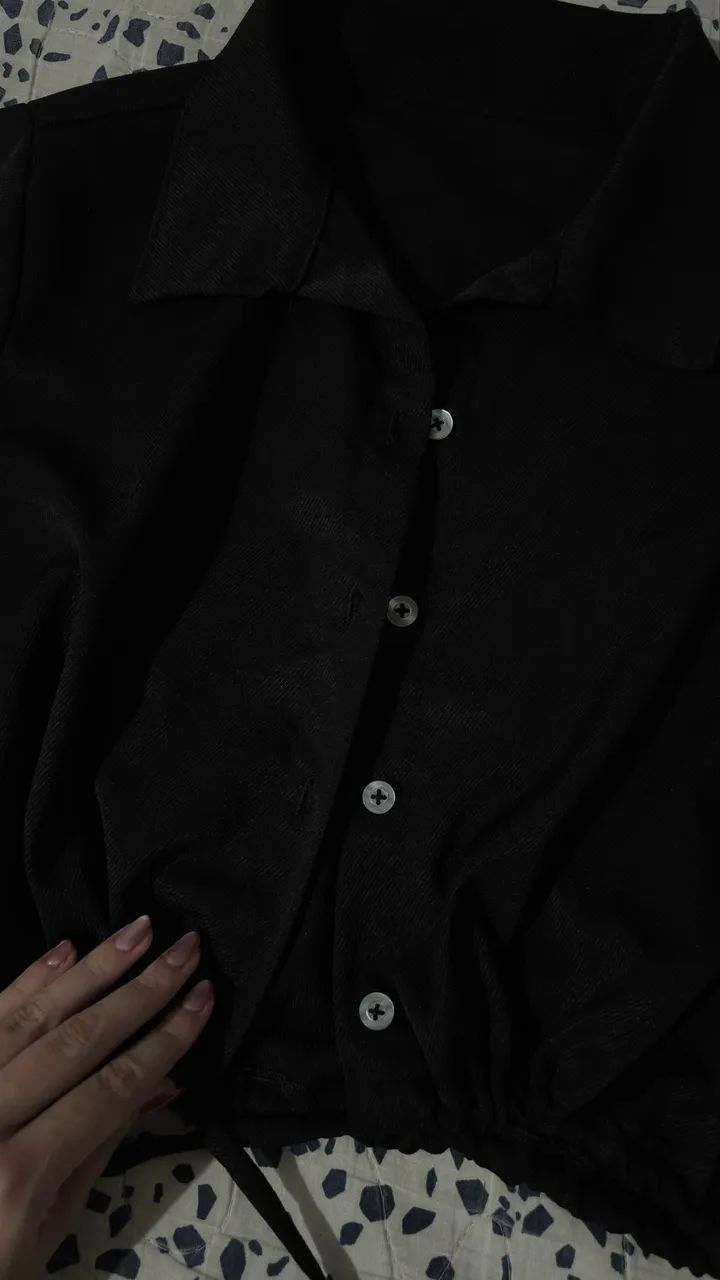 Cropped camisa social preta  - Foto 2