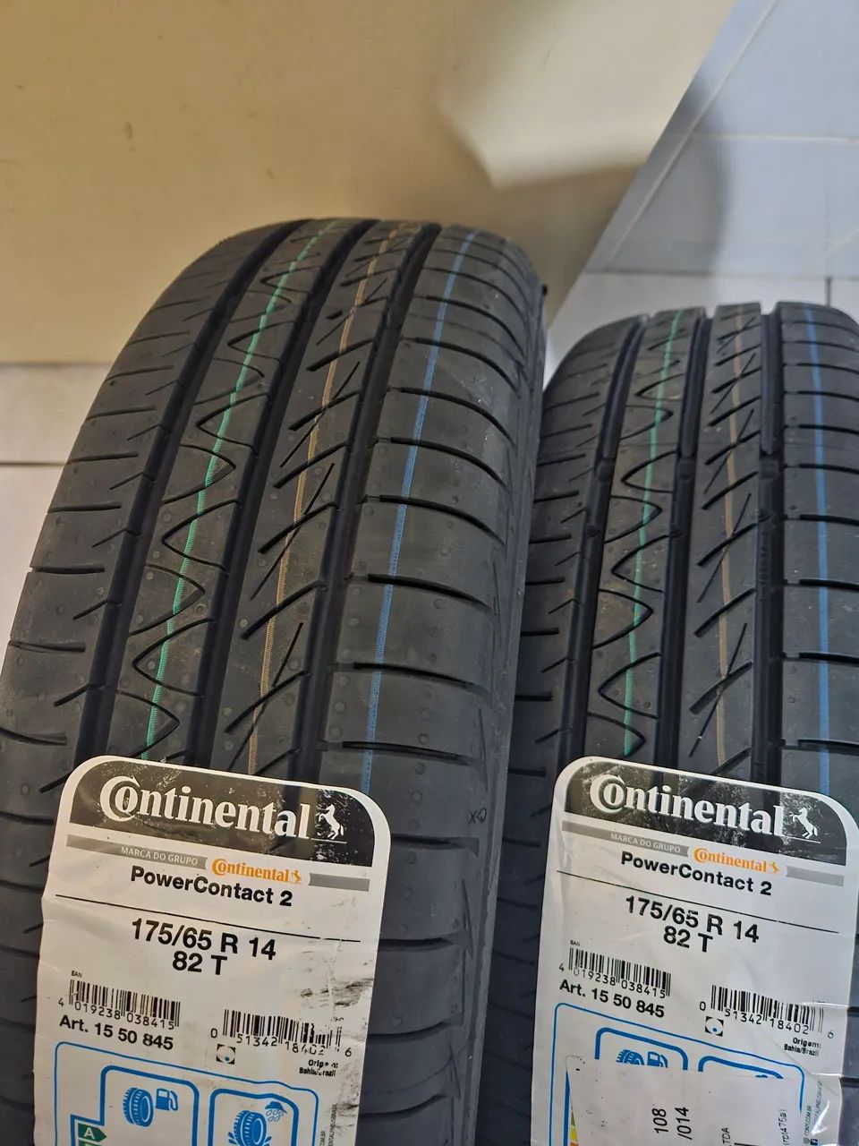 Kit 4 Pneus Continental 175/65 R14 Power contact - Foto 2
