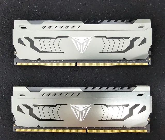 Memória RAM Patriot Viper Steel DDR4 4400MHz CL19 16GB (2x8GB) PVS416G440C9K - Foto 2