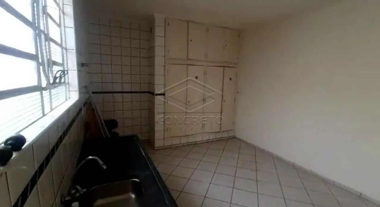 Casa com edícula! Excelente oportunidade para MORAR ou INVESTIR! - Foto 4