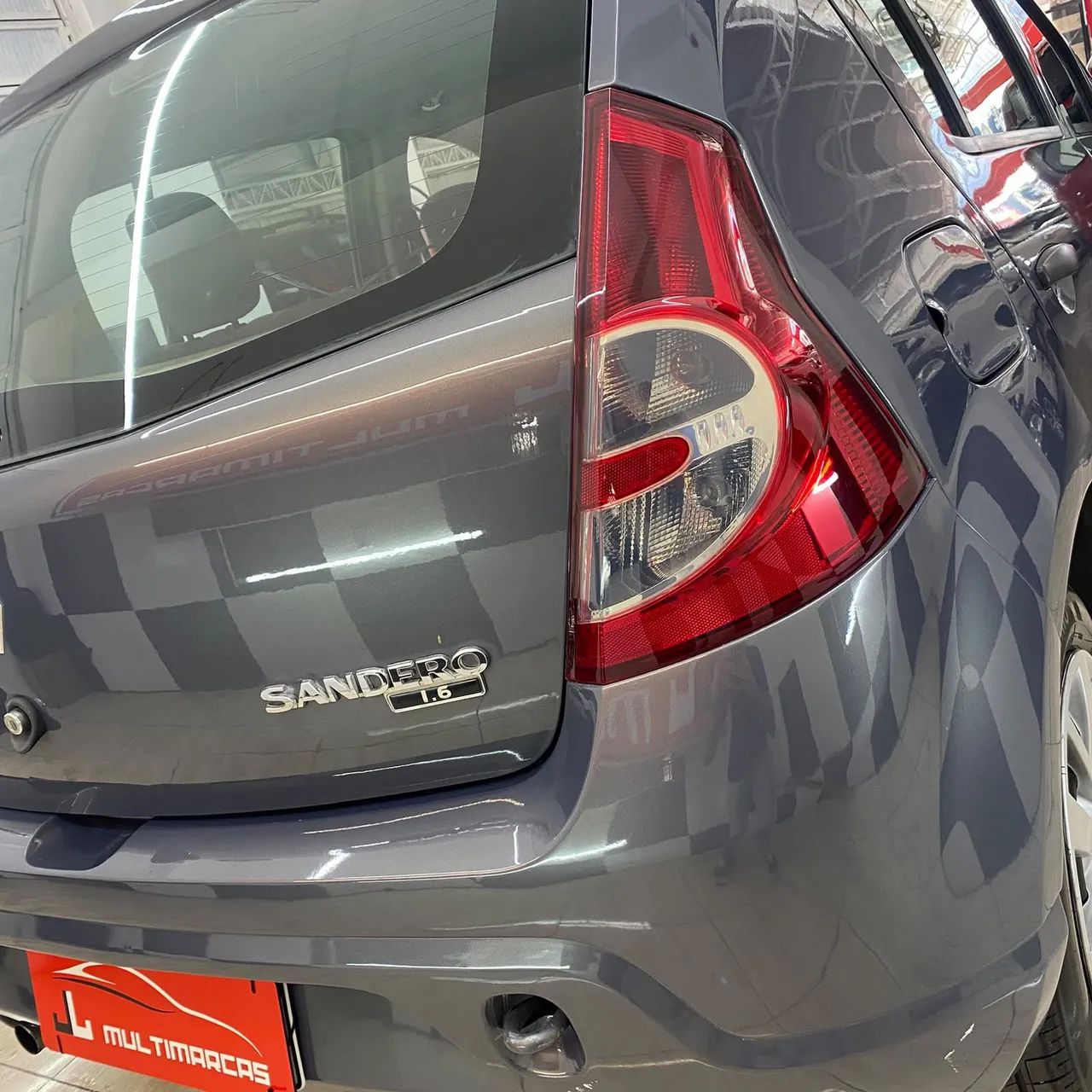 Renault Sandero PRIVILÈGE HI-FLEX 1.6 8V 5P 2009