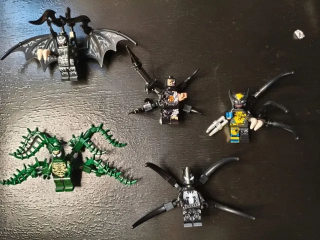 Lego Marvel Venom