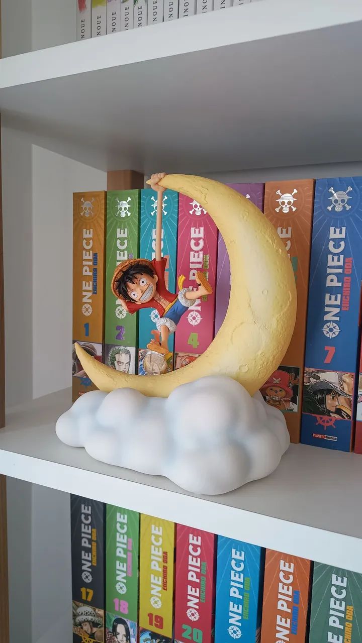 Figure e Luminária do Luffy de One Piece