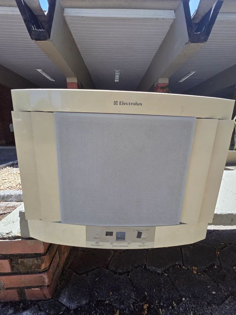 Ar eletrolux com defeito