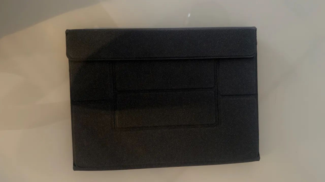 Capa para iPad com teclado e trackpad e apoio para caneta 