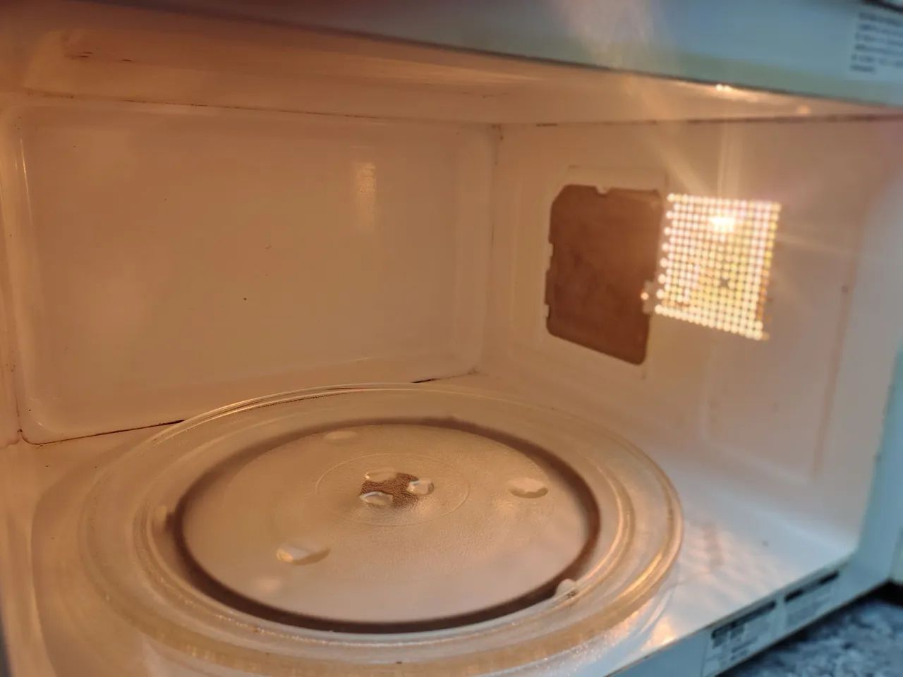 Microondas Brastemp 30 Lt - Foto 4