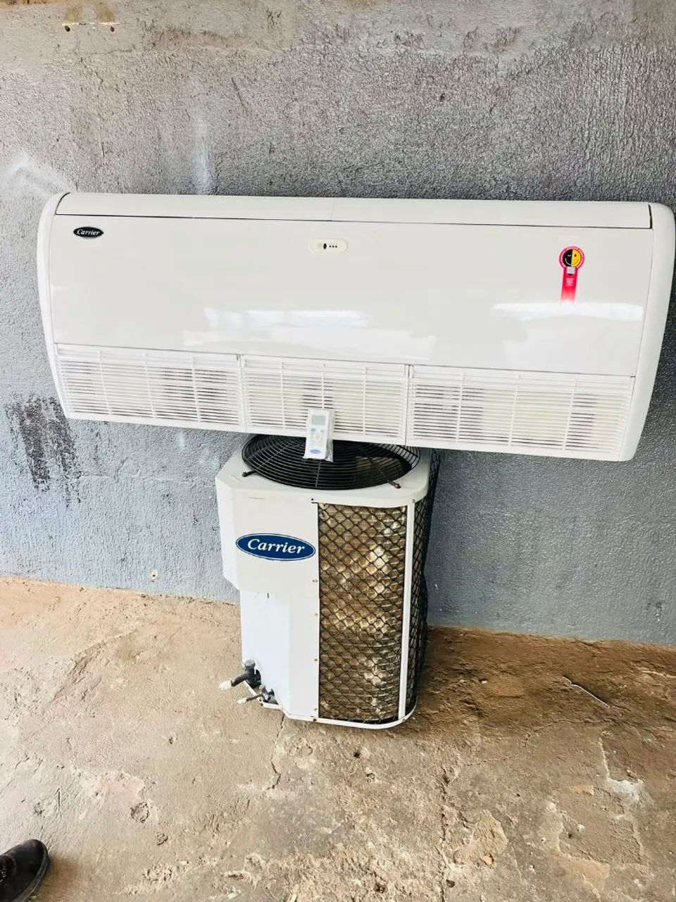 Ar condicionado 60 mil BTUs Carrier equipamento original funcionando perfeitamente 380v - Foto 2