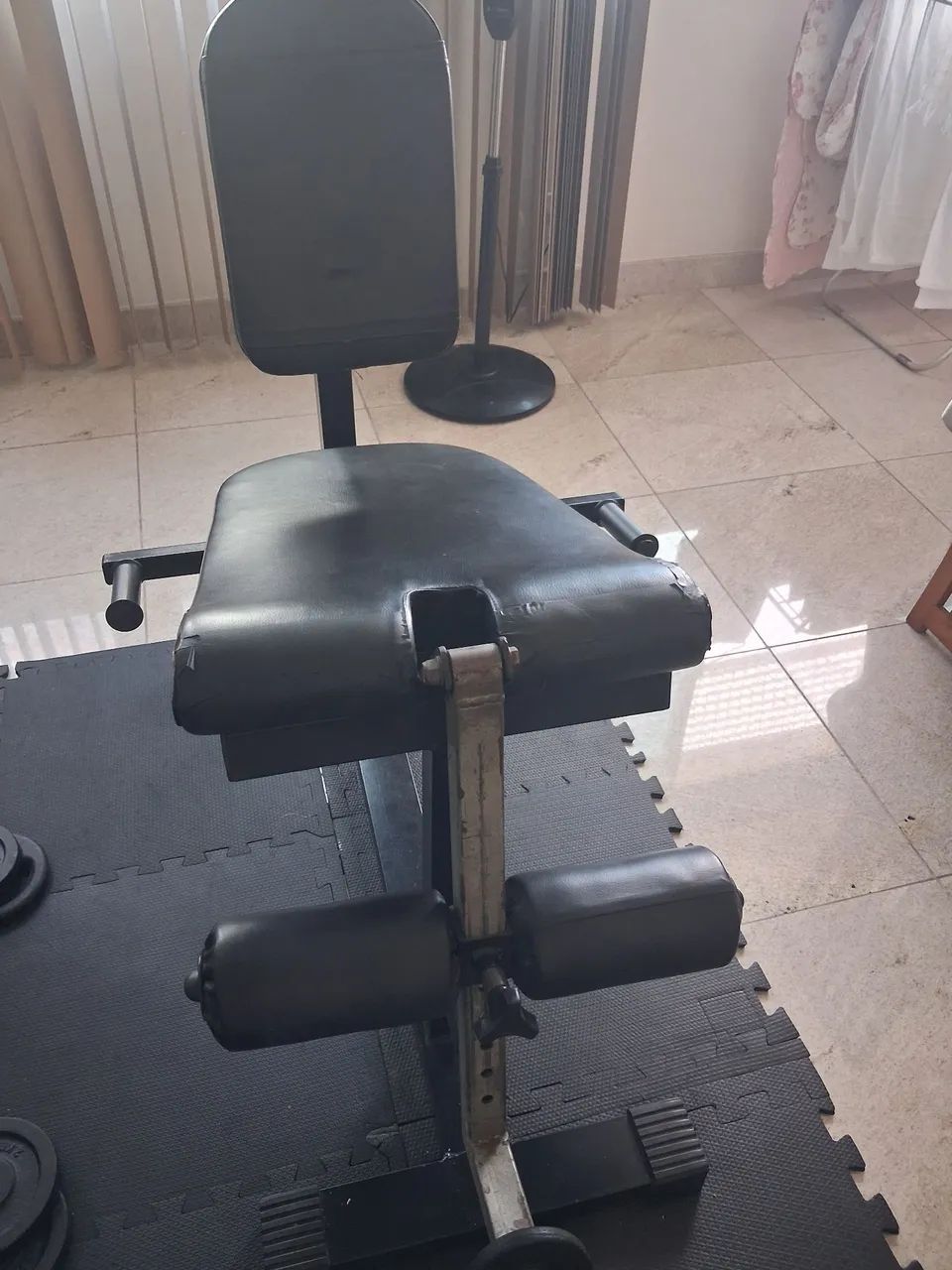Vendo Cadeira extensora  - Foto 2