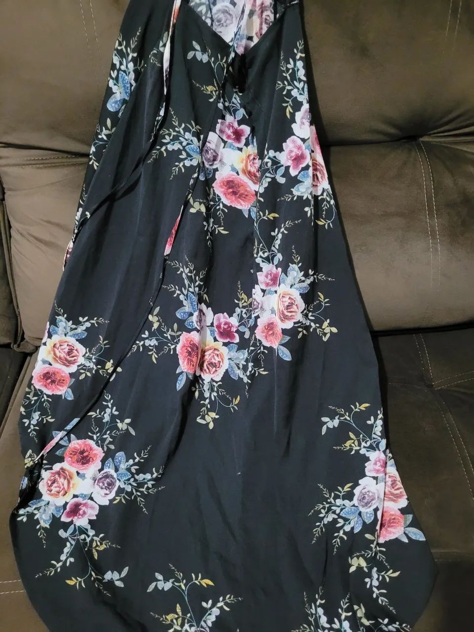 Vestido florido sem marca - Foto 2